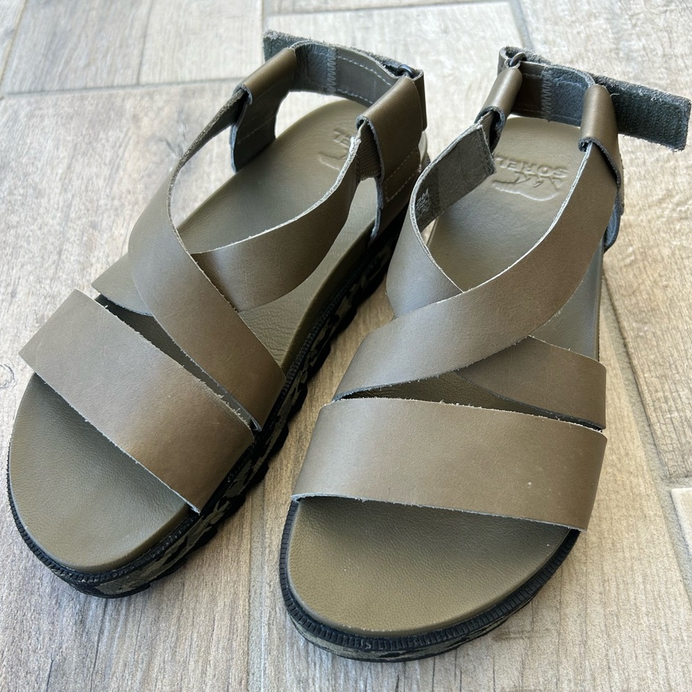 Sorel Roaming Criss Cross Sandal
Sage Green w/Camo Sole, Woman's 7